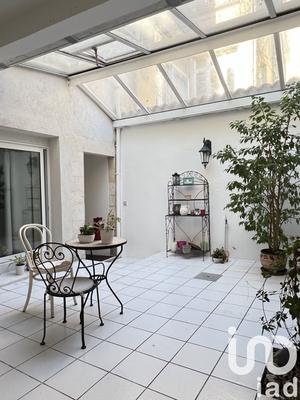 Maison - 238 m² - 7 pièces