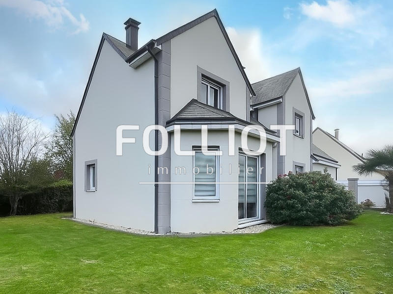 Maison - 162 m² - 8 pièces