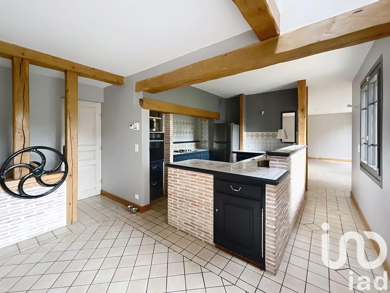 Maison - 200 m² - 8 pièces