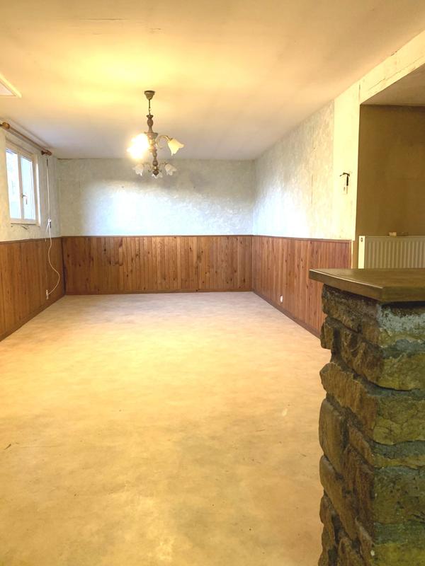 Maison - 235 m² - 11 pièces