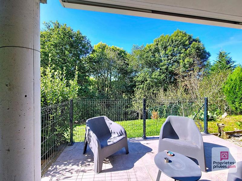 Maison - 202 m² - 7 pièces