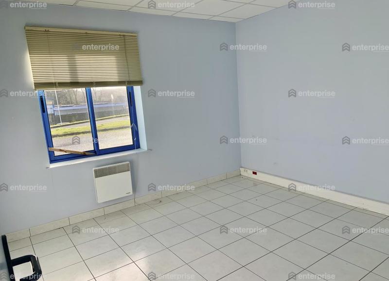 Local d'activité / Entrepôt - 1 600 m²