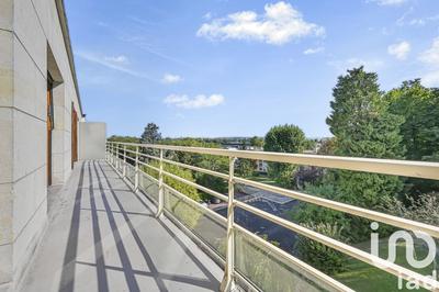 Appartement - 122 m² - 6 pièces