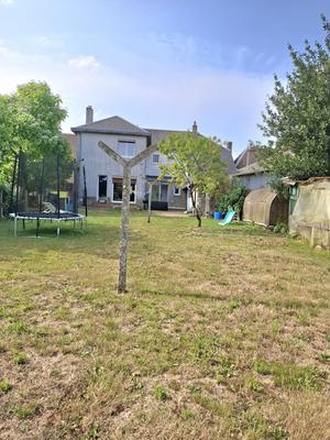 Maison - 179 m² - 7 pièces