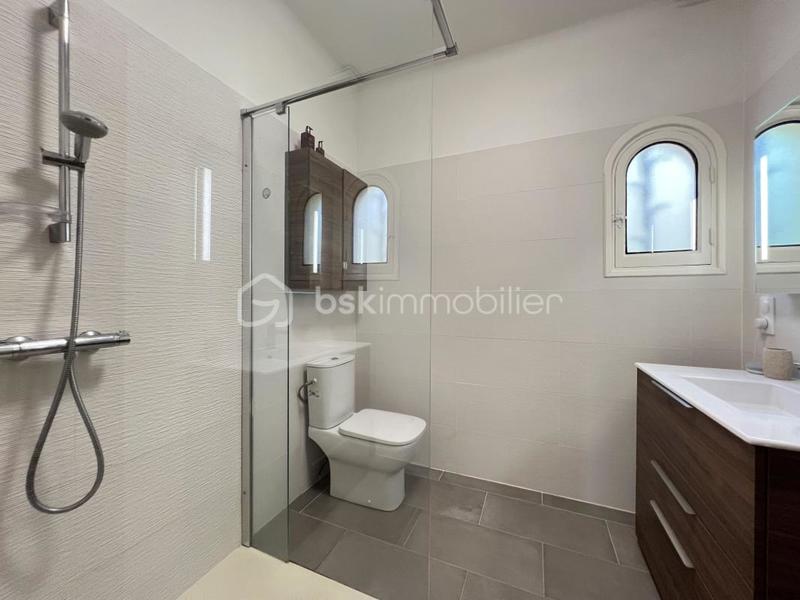 Villa - 197 m² - 7 pièces