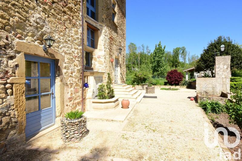 Maison - 185 m² - 6 pièces