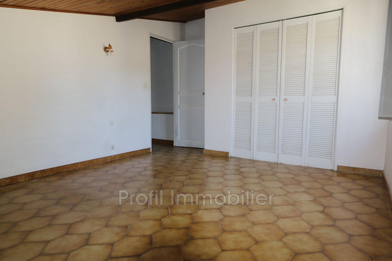 Maison de village - 90 m² - 3 pièces