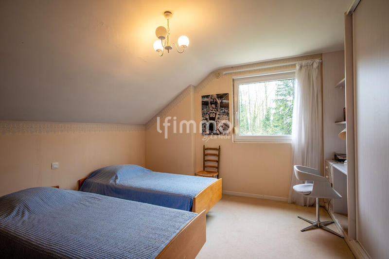 Maison d'architecte - 205 m² - 8 pièces