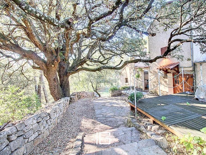 Maison - 102 m² - 4 pièces