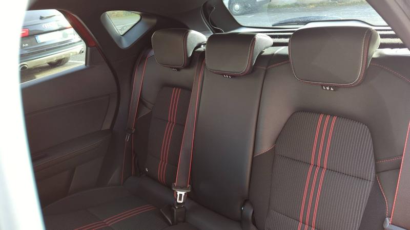 Renault Captur II 1.3 TCe Mild Hybrid 140 Rs Line