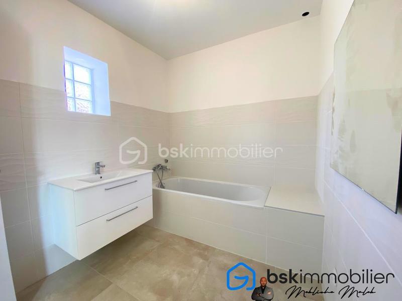 Maison - 120 m² - 4 pièces