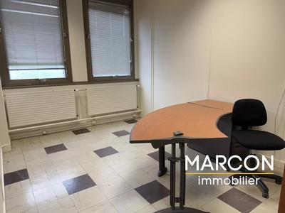 Bureau - 100 m² - 5 pièces