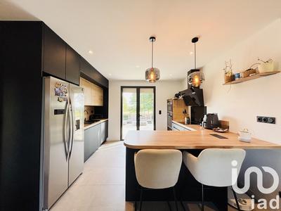 Maison - 97 m² - 4 pièces