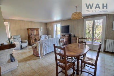 Maison - 99 m² - 4 pièces