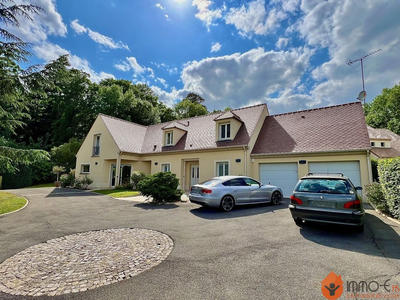 Maison - 296 m² - 7 pièces