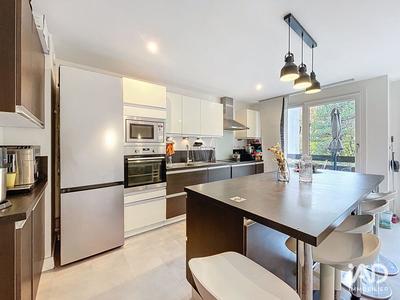 Appartement - 100 m² - 5 pièces