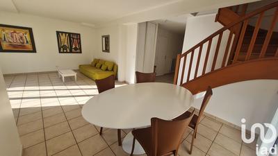 Maison - 94 m² - 5 pièces