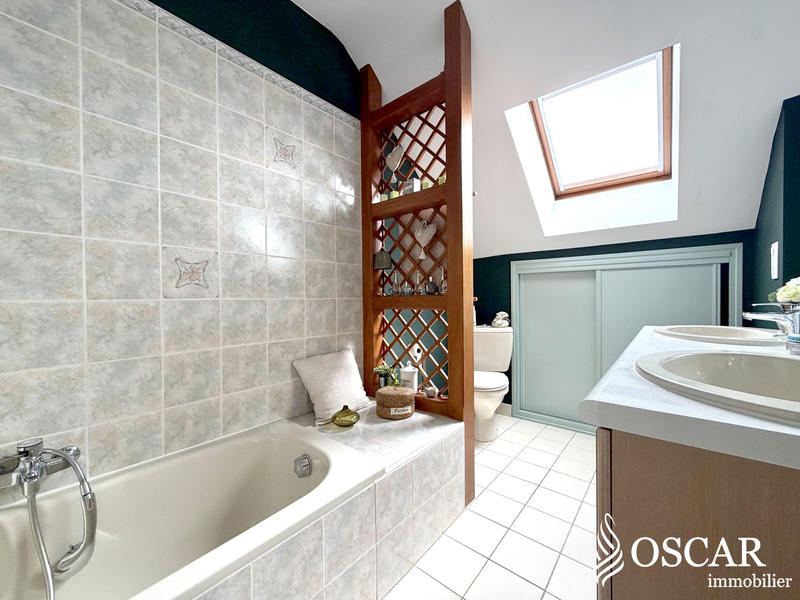 Maison - 129 m² - 7 pièces