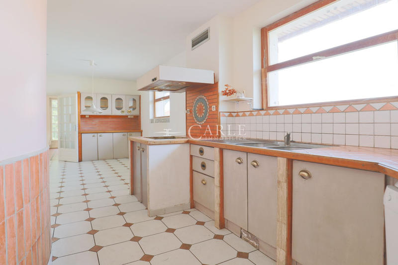 Maison - 292 m² - 7 pièces