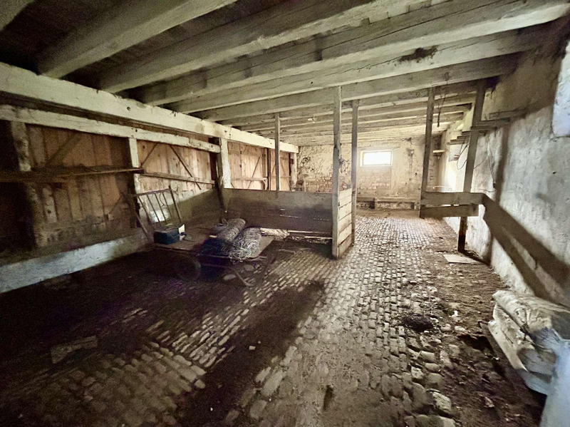 Maison - 200 m² - 8 pièces