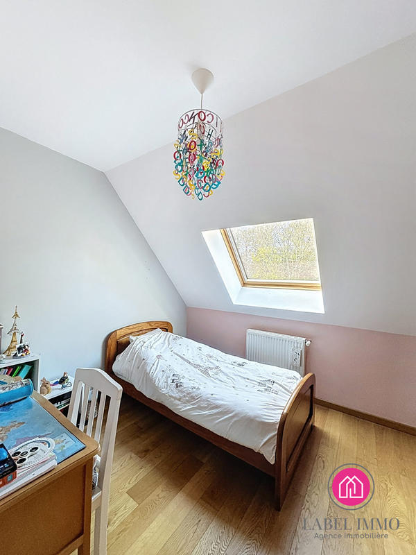 Maison - 162 m² - 9 pièces