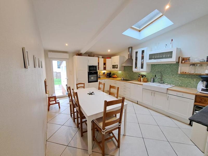 Maison - 153 m² - 7 pièces