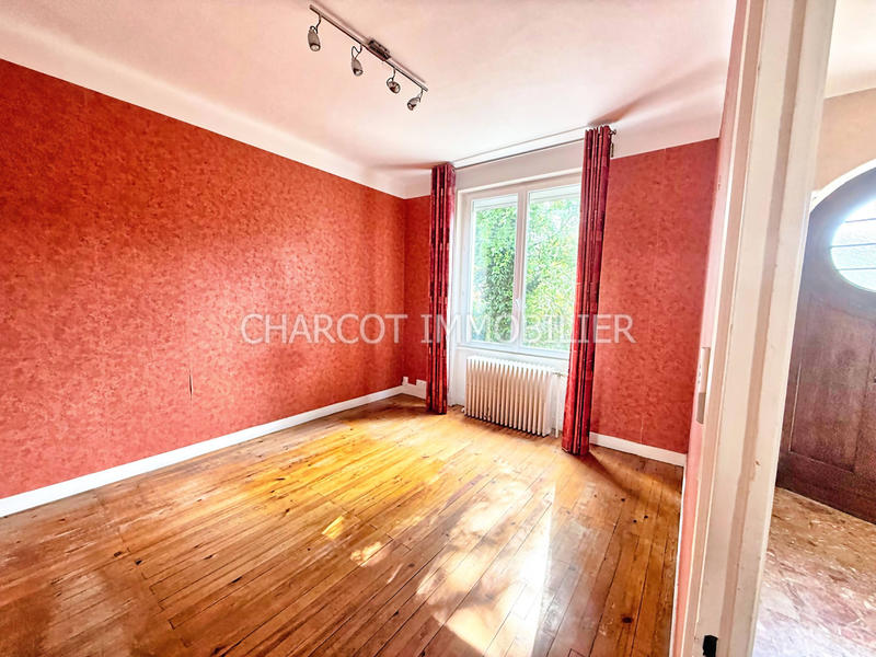 Maison - 172 m² - 8 pièces