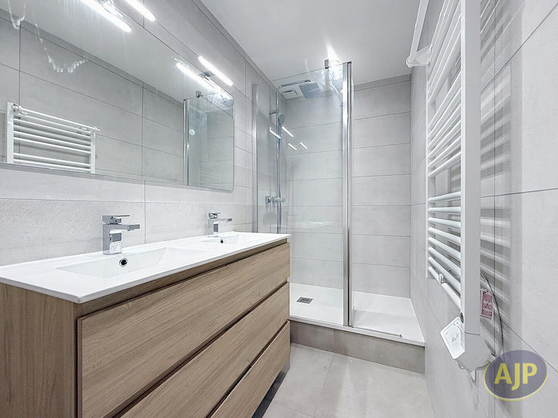 Appartement - 86 m² - 3 pièces