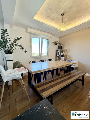 Appartement - 86 m² - 4 pièces