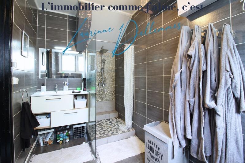 Maison - 193 m² - 9 pièces