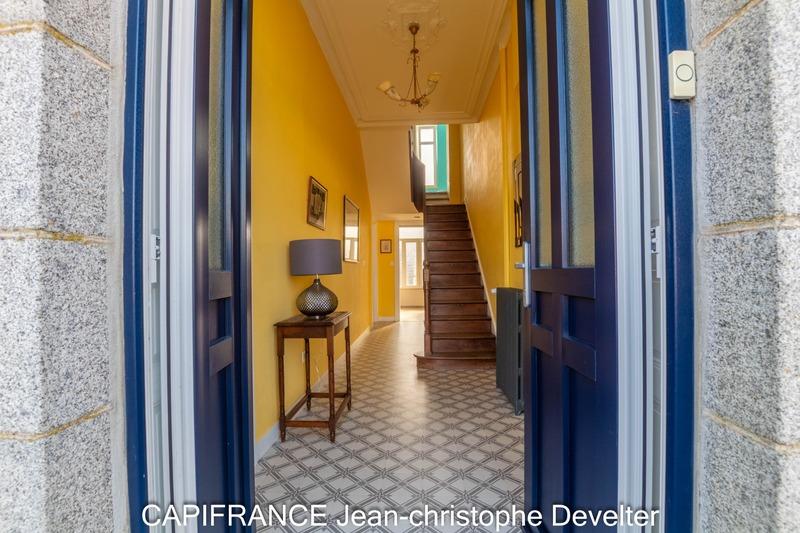 Maison bourgeoise - 147 m² - 8 pièces