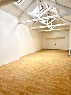 Appartement - 80 m² - 1 pièce