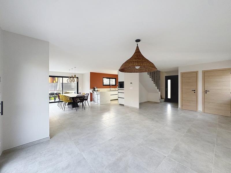 Maison - 155 m² - 5 pièces