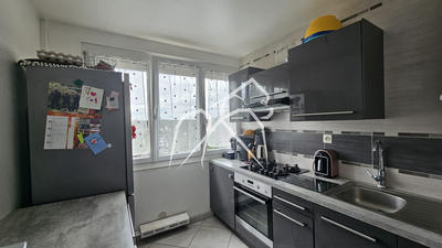 Appartement - 80 m² - 4 pièces