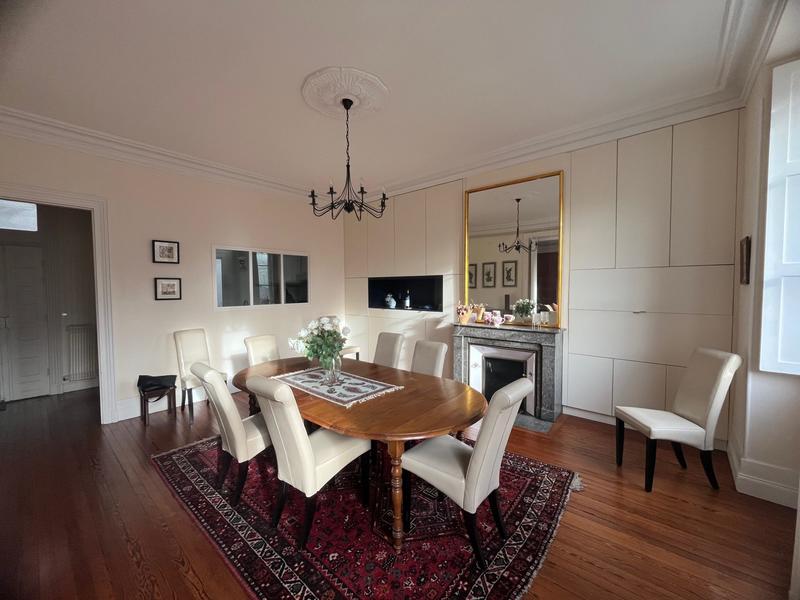 Appartement - 141 m² - 5 pièces