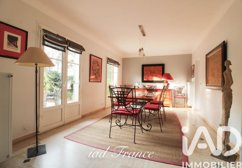 Maison - 189 m² - 8 pièces