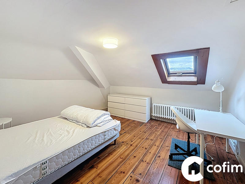 Maison - 380 m² - 14 pièces