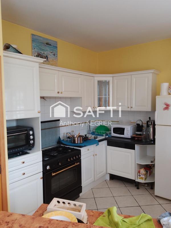 Maison - 300 m² - 10 pièces