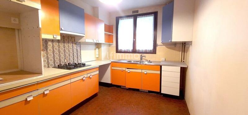 Appartement - 98 m² - 5 pièces