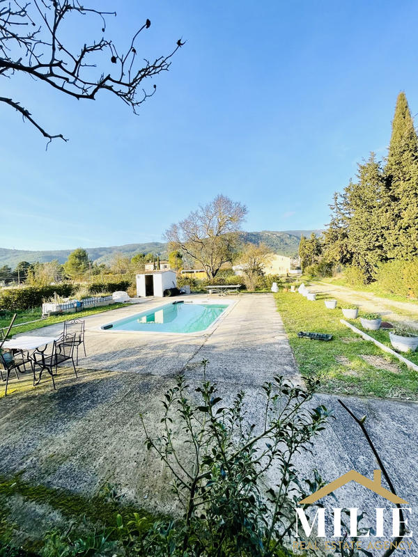 Maison ancienne - 137 m² - 5 pièces