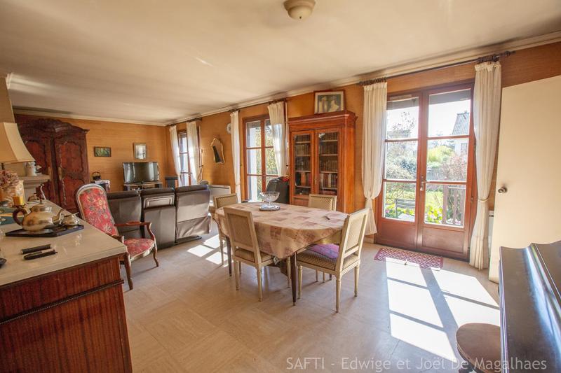 Maison - 163 m² - 6 pièces