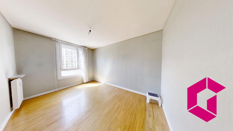 Appartement - 105 m² - 5 pièces