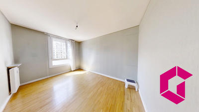 Appartement - 105 m² - 5 pièces