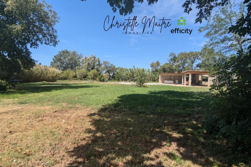 Maison - 333 m² - 10 pièces