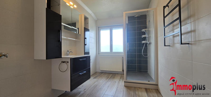 Appartement - 208 m² - 6 pièces