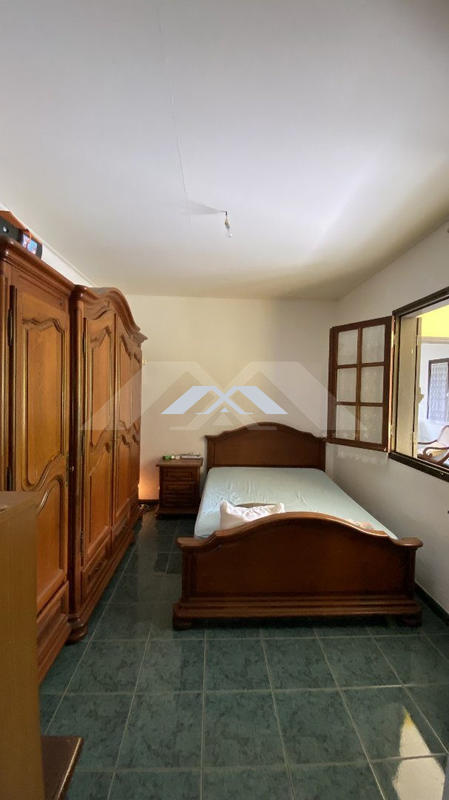 Maison - 181 m² - 5 pièces