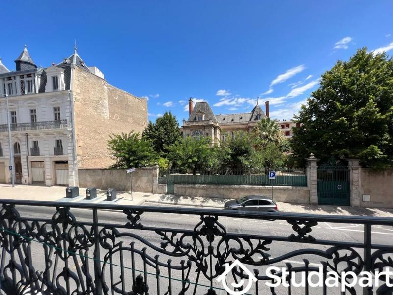 Appartement - 70 m² - 4 pièces