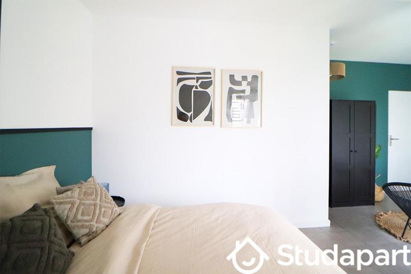 Chambre - 10 m² - 1 pièce