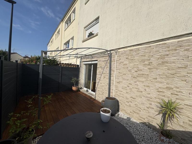 Maison - 92 m² - 4 pièces