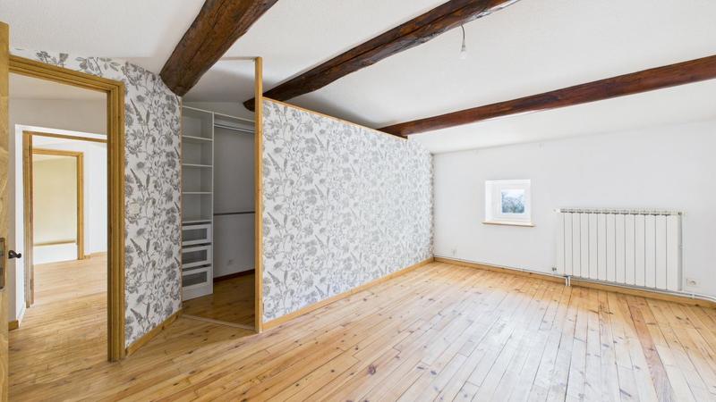 Maison - 202 m² - 6 pièces